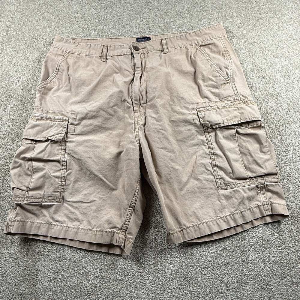 Levi's Men's Cargo Shorts Beige Tan Workwear Men's Size 40 8.5" Inseam